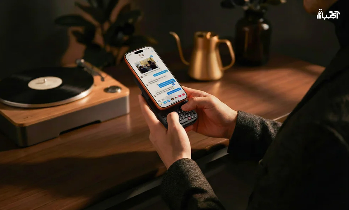 آخرین تلاش بلک بری برای بازگشت به رقابت | Clicks Communicator با کیبورد فیزیکی معرفی شد