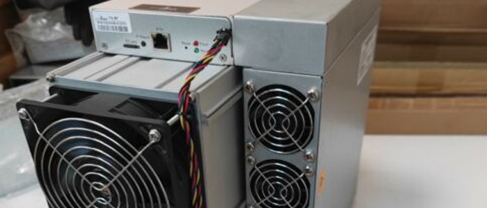 پورت کابل اترنت دستگاه ماینر بیت مین Antminer T17 42Th