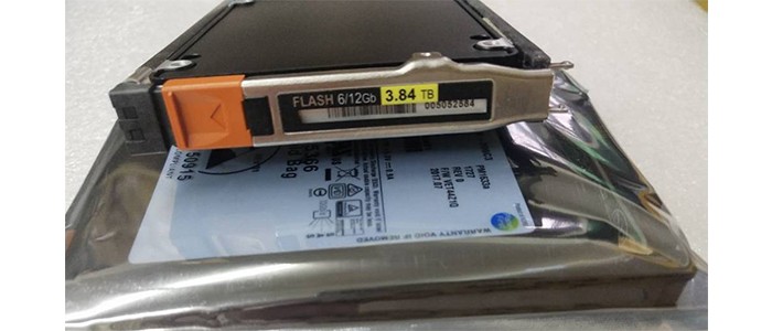 هارد ذخیره ساز EMC D3F-2SFXL2-3840 3.84TB SAS