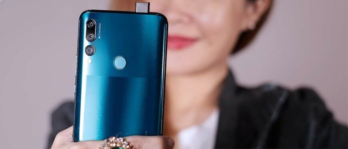 نمای پشت گوشی موبایل هوآوی Y9 Prime 2019 128GB به همراه دوربین سلفی باز