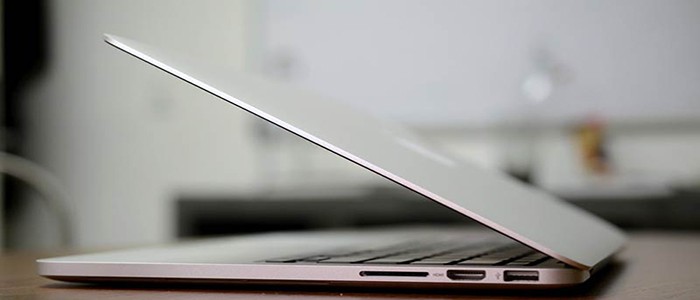 لپ تاپ اپل مک بوک 13.3 اینچی Pro MGX92 نمای کناری