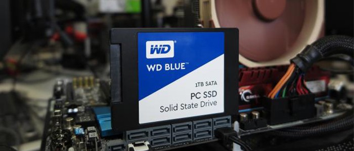 هارد SSD وسترن دیجیتال Blue WDS100T1B0A 1TB نصب شده